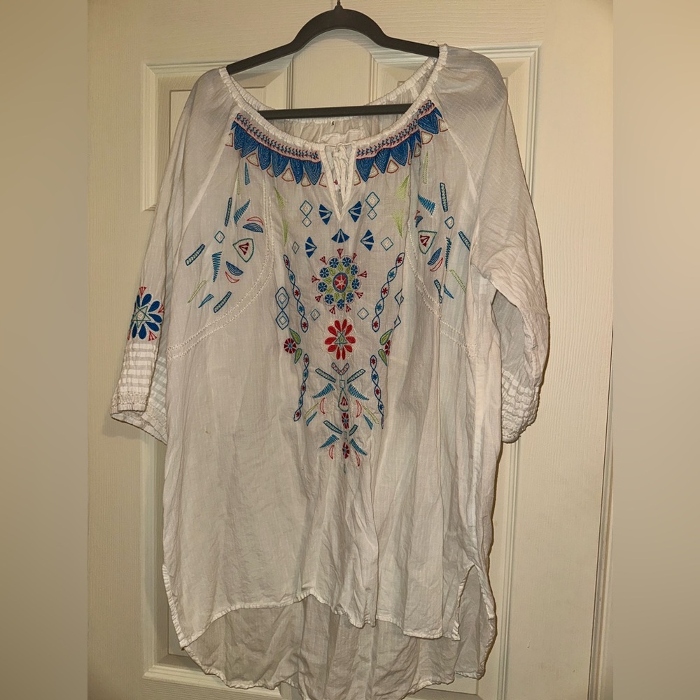 JOHNNY WAS Muna Blouse Tunic White Multi Embroidered Top Rayon